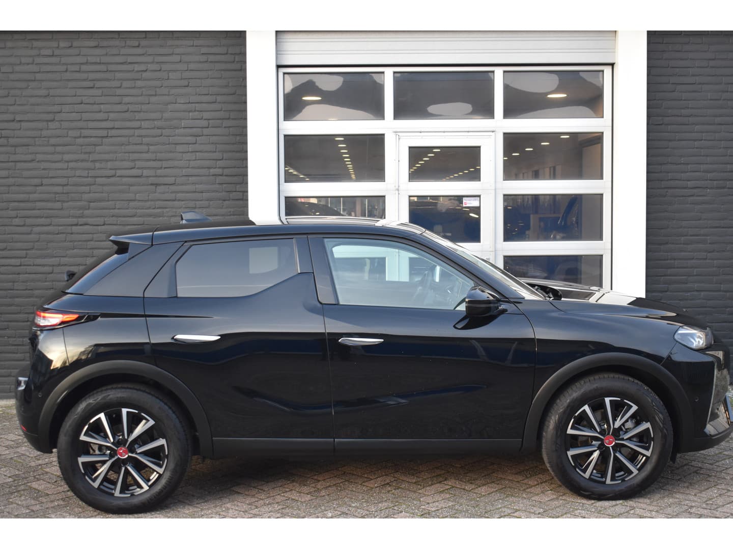 DS 3 E-Tense Performance Line 54 kWh. thumbnail 8