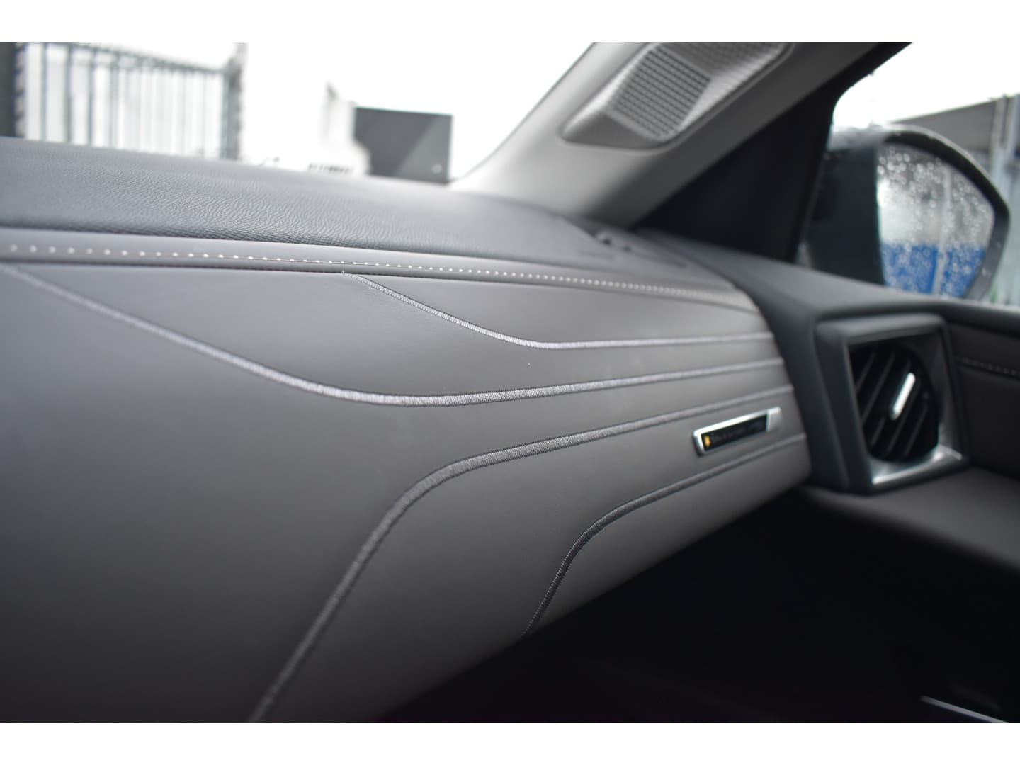 DS 3 E-Tense Antoine de saint Exupéry 54 kWh Leder thumbnail 24