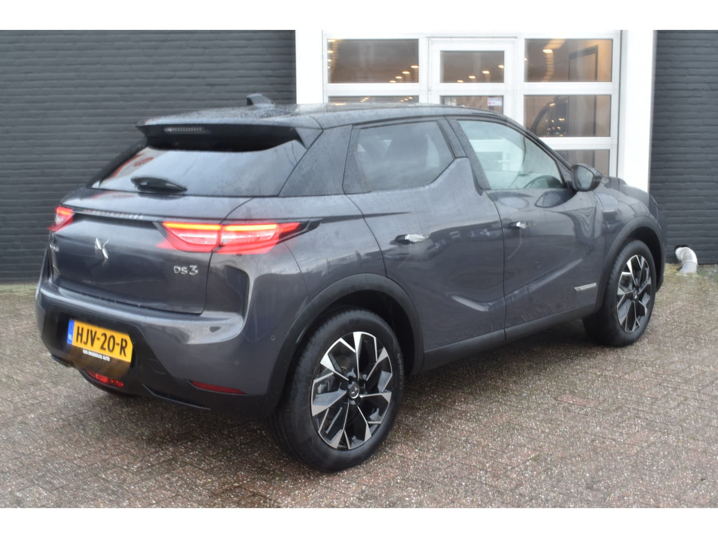 DS 3 E-Tense Antoine de saint Exupéry 54 kWh Leder thumbnail 3