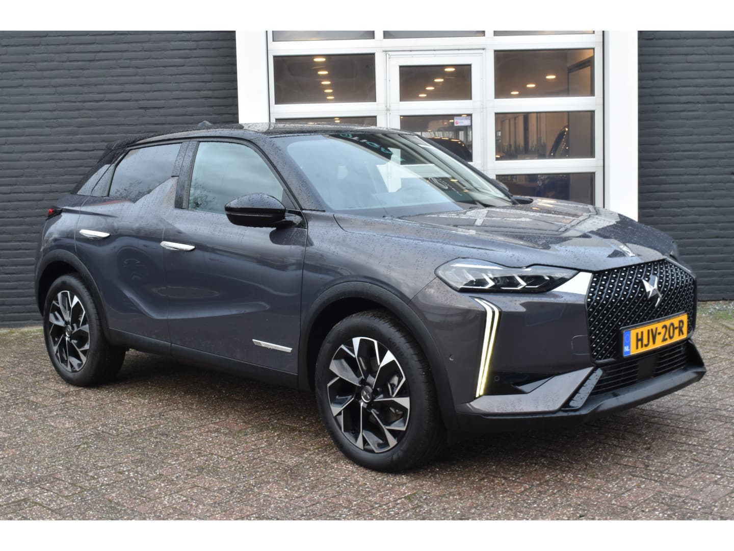 DS 3 E-Tense Antoine de saint Exupéry 54 kWh Leder thumbnail 4