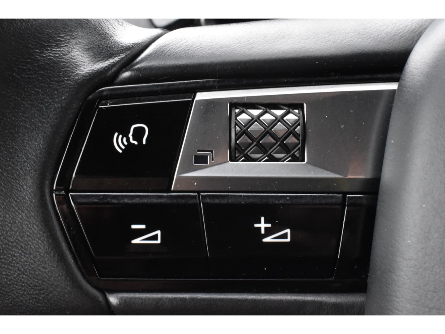 DS 3 Crossback E-Tense Executive 50 kWh. Navi thumbnail 21