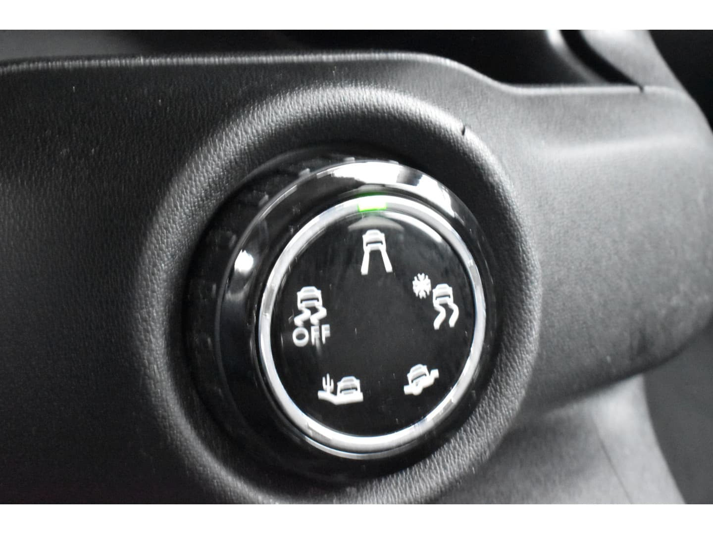 Citroën C4 Cactus PureTech 110 EAT6 Shine Automaat thumbnail 4