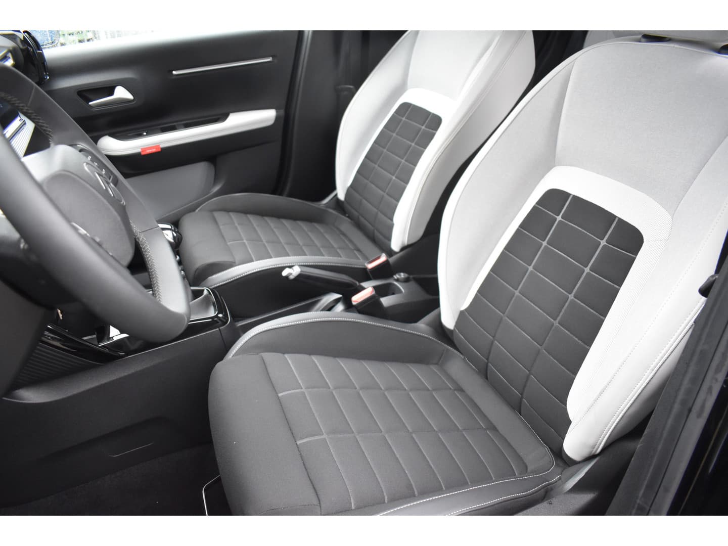 Citroën C3 Turbo 100pk Max. Navigatie thumbnail 2