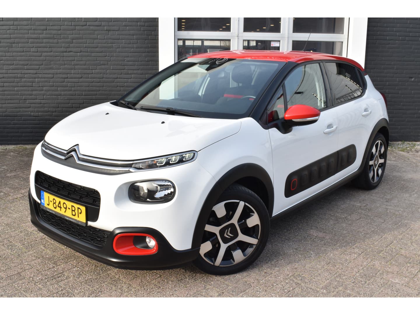 Citroën C3 PureTech 110 Shine thumbnail 4