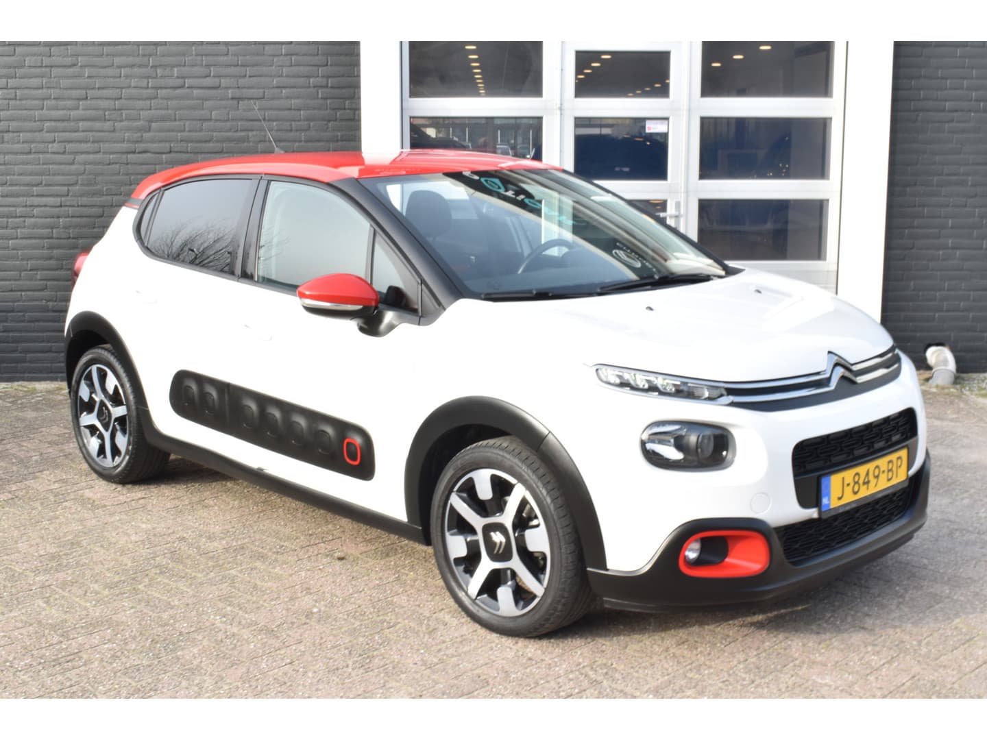 Citroën C3 PureTech 110 Shine thumbnail 6