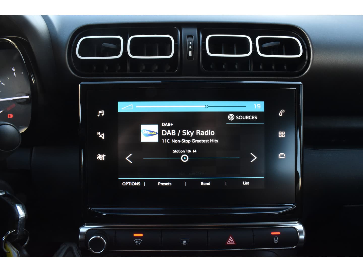 Citroën C3 Aircross PureTech 110 Feel Navigatie thumbnail 14