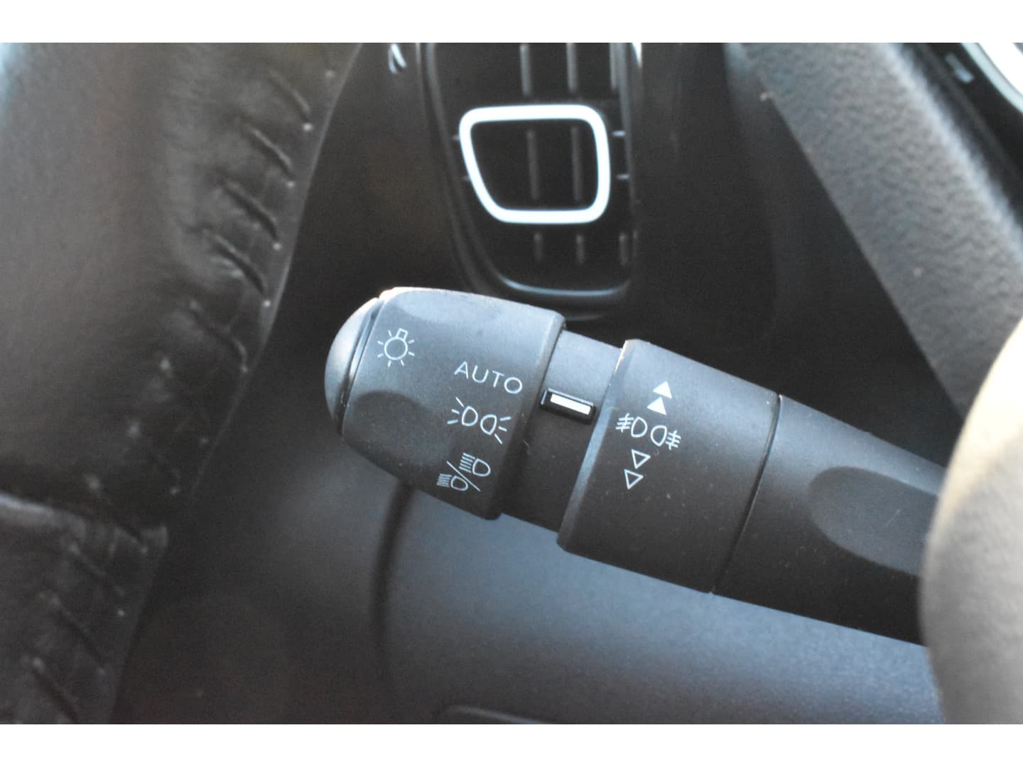 Citroën C3 Aircross PureTech 110 Feel Navigatie thumbnail 15