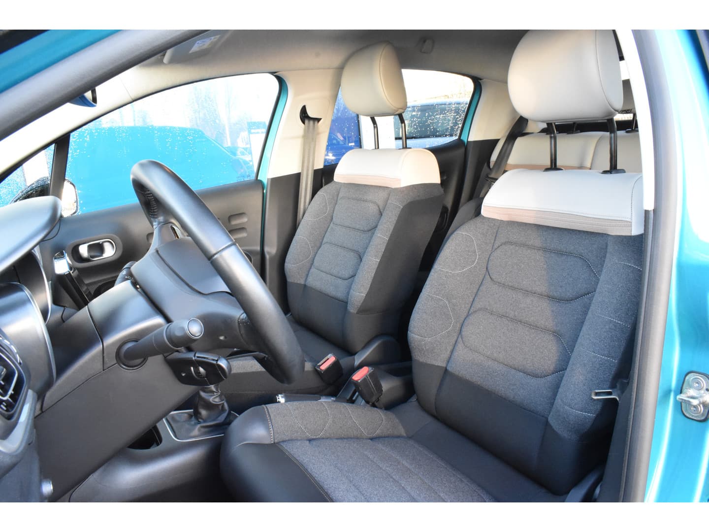 Citroën C3 PureTech 110 Shine. Navigatie thumbnail 2