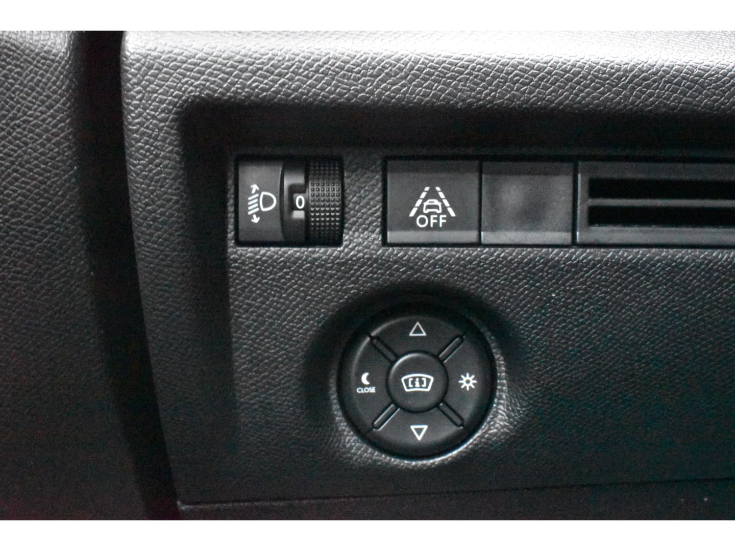 Citroën C4 Puretech 130 EAT8 Shine thumbnail 15