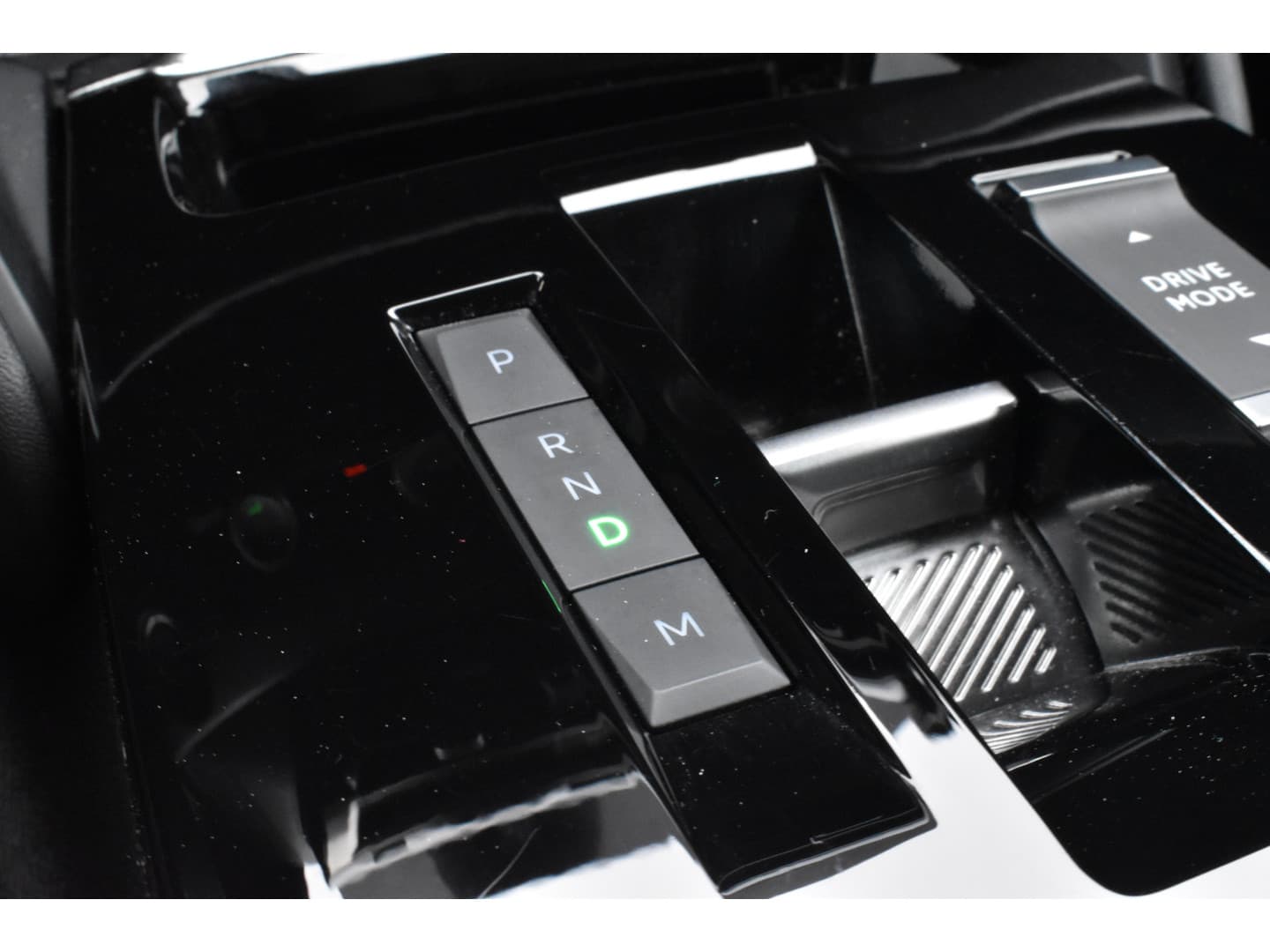 Citroën C4 Puretech 130 EAT8 Shine thumbnail 17