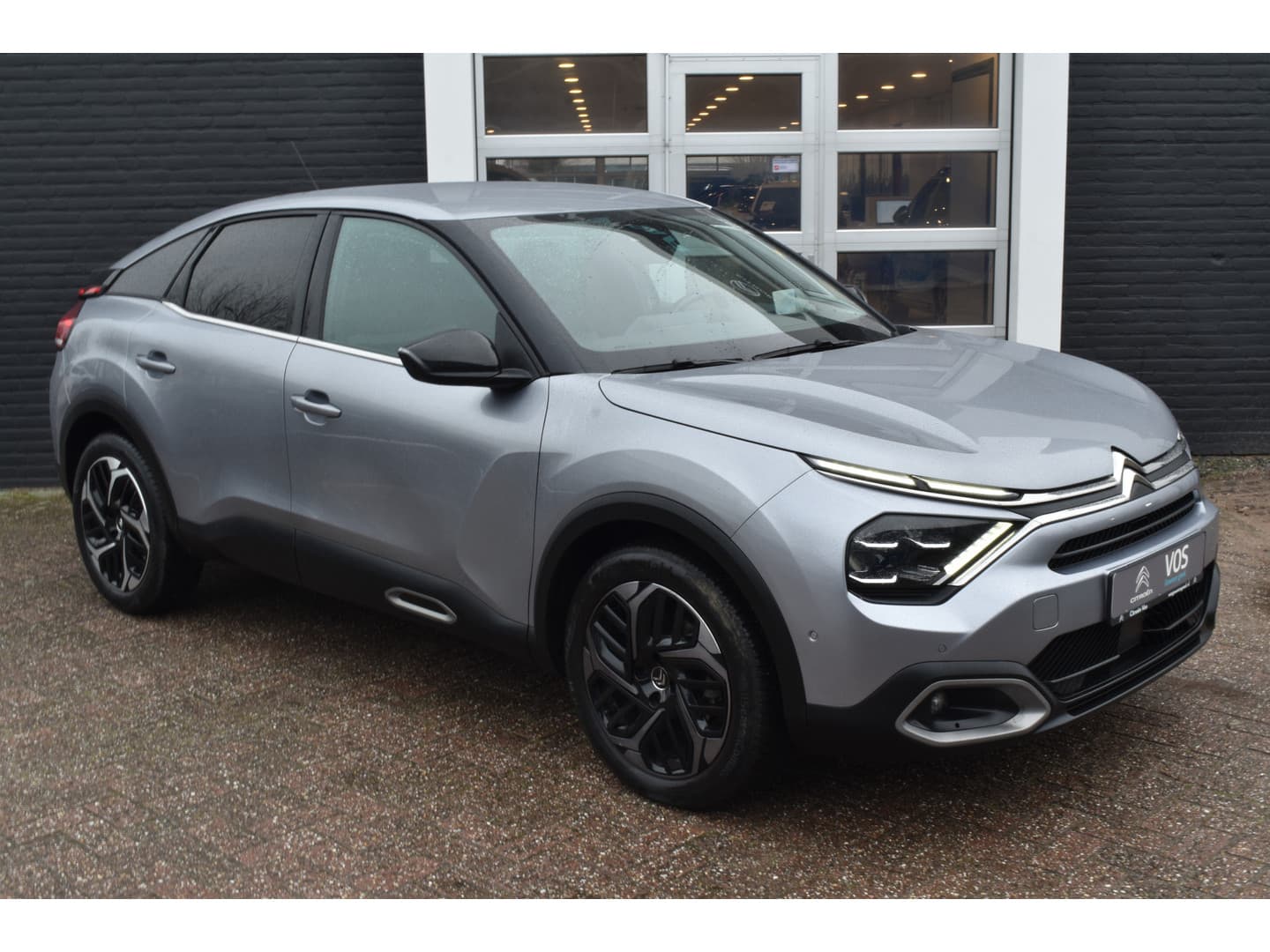 Citroën C4 Puretech 130 EAT8 Shine thumbnail 5