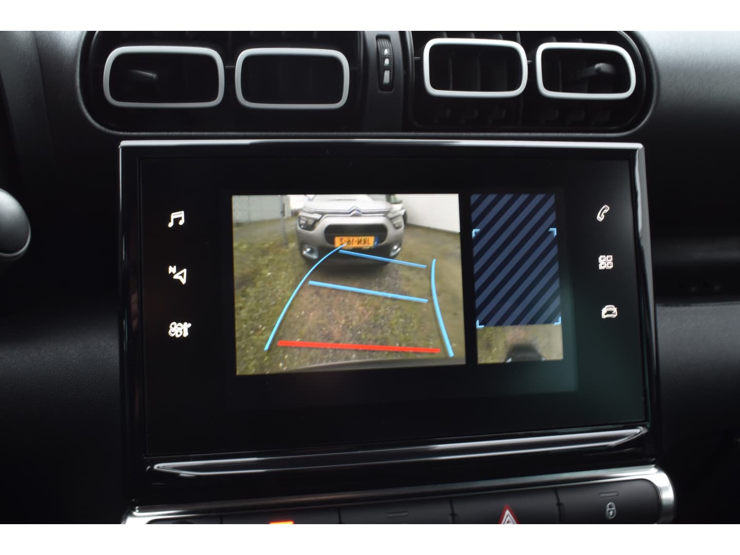 Citroën C3 Aircross PureTech 110 Shine Navi thumbnail 13