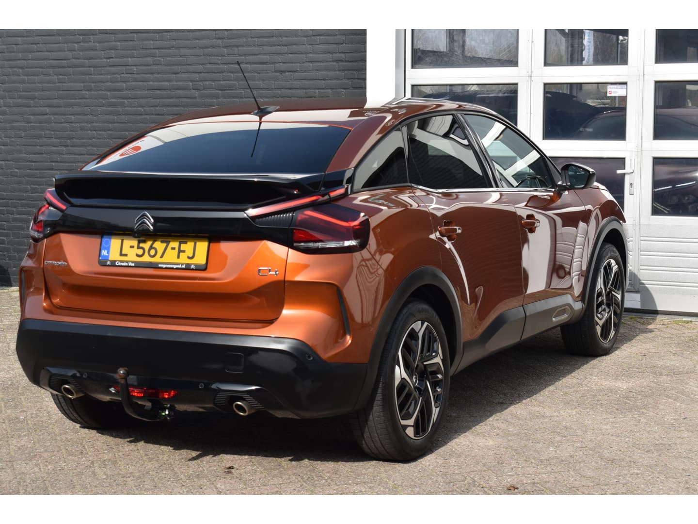 Citroën C4 Puretech EAT8 Business Plus thumbnail 32