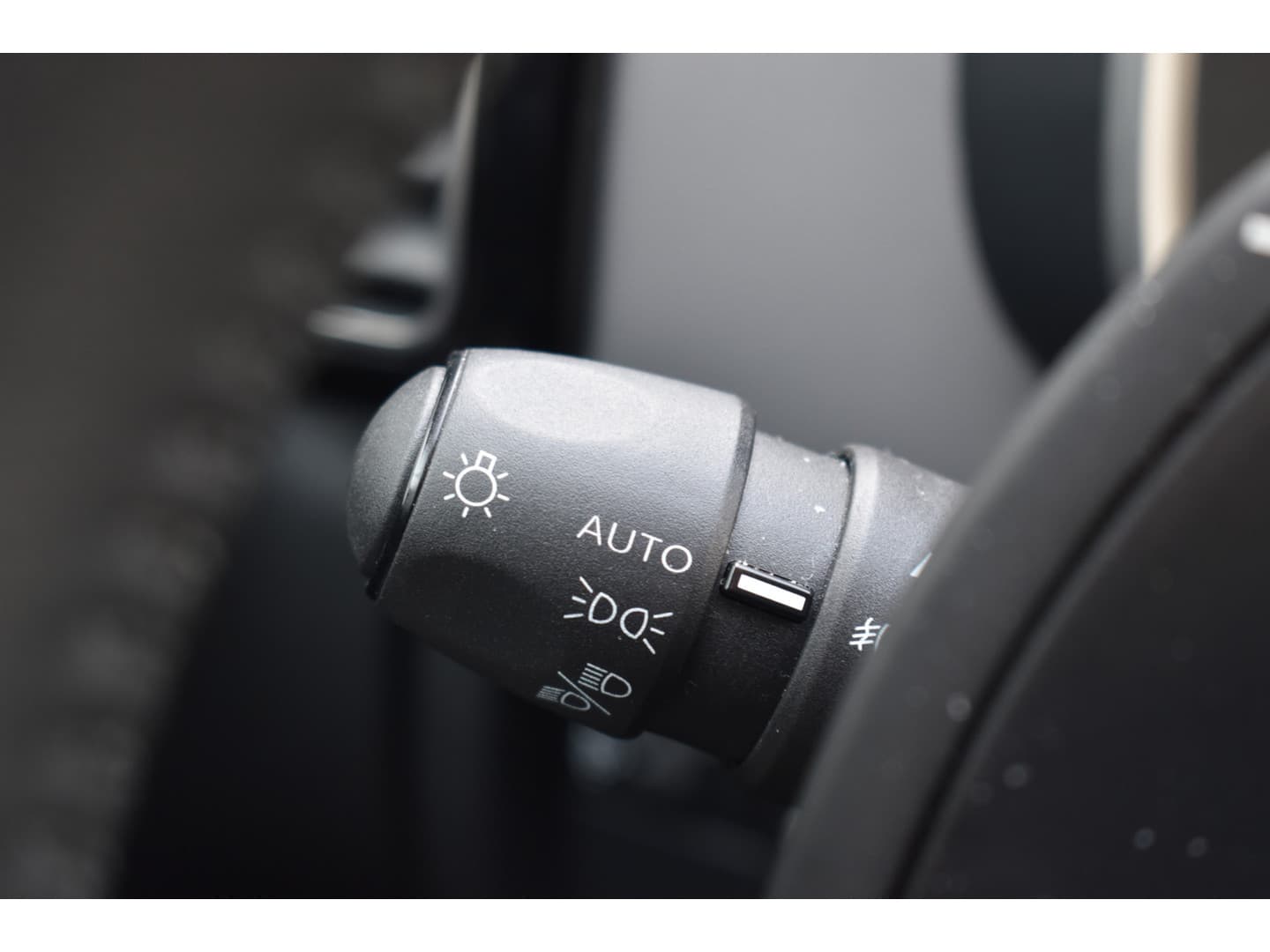 Citroën C5 Aircross PureTech 130 EAT8 Business thumbnail 13