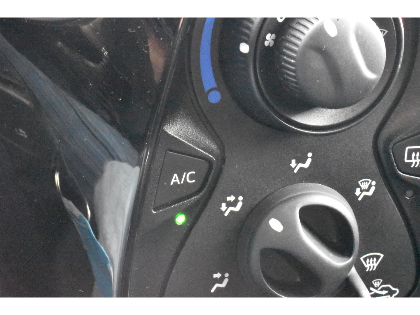 Citroën C1 1.0 VTi Feel Airco thumbnail 8