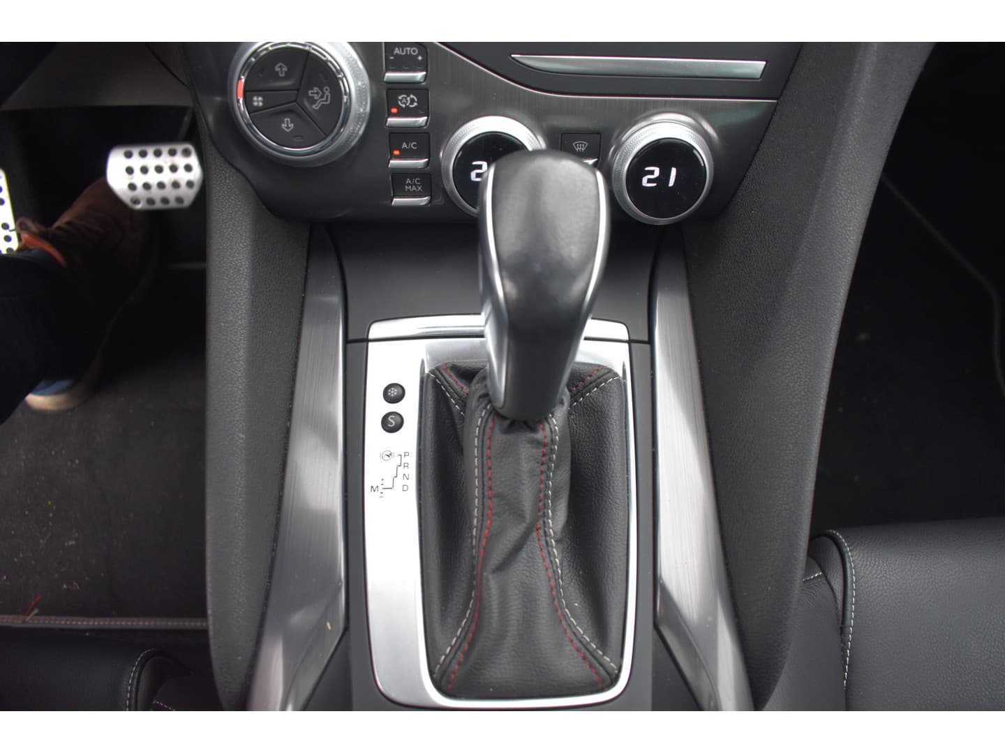 DS 5 THP 165pk Performance Line Automaat thumbnail 29