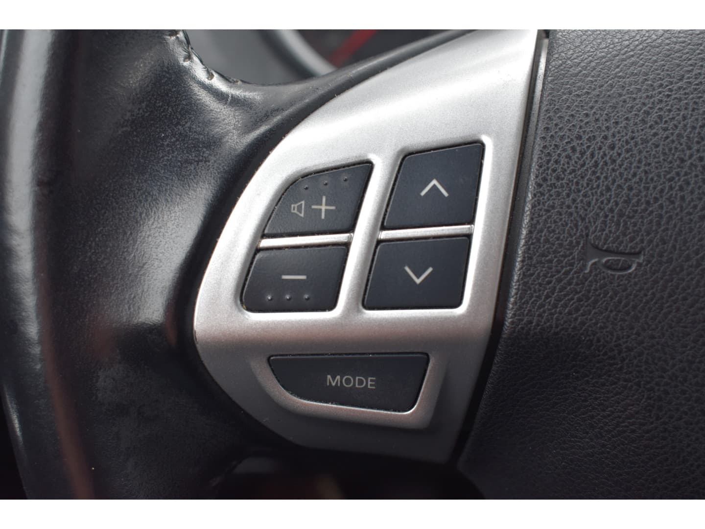 Citroën C-crosser 2.4i-16V 170 pk Dynamique 7- persoons thumbnail 23