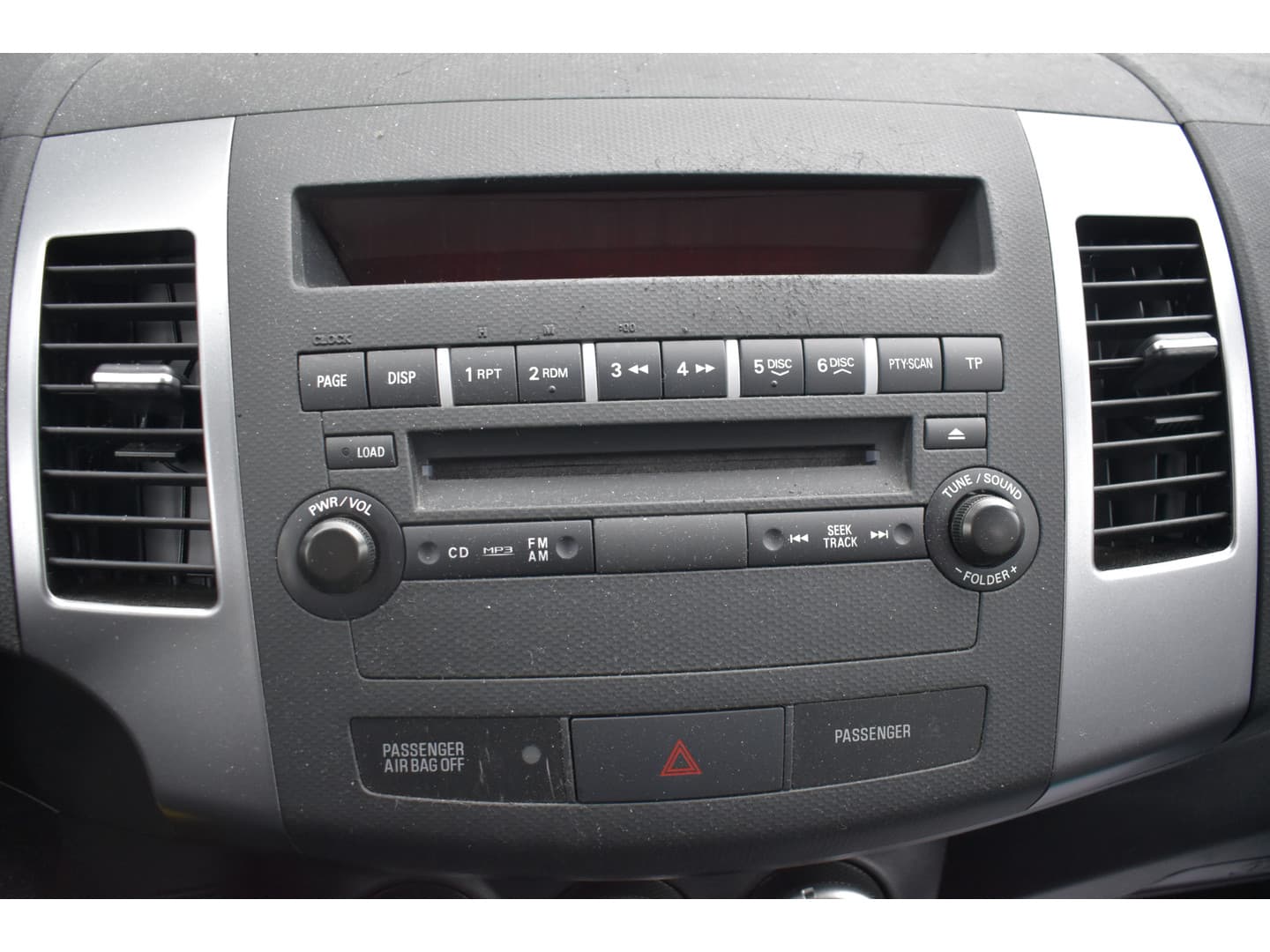 Citroën C-crosser 2.4i-16V 170 pk Dynamique 7- persoons thumbnail 31