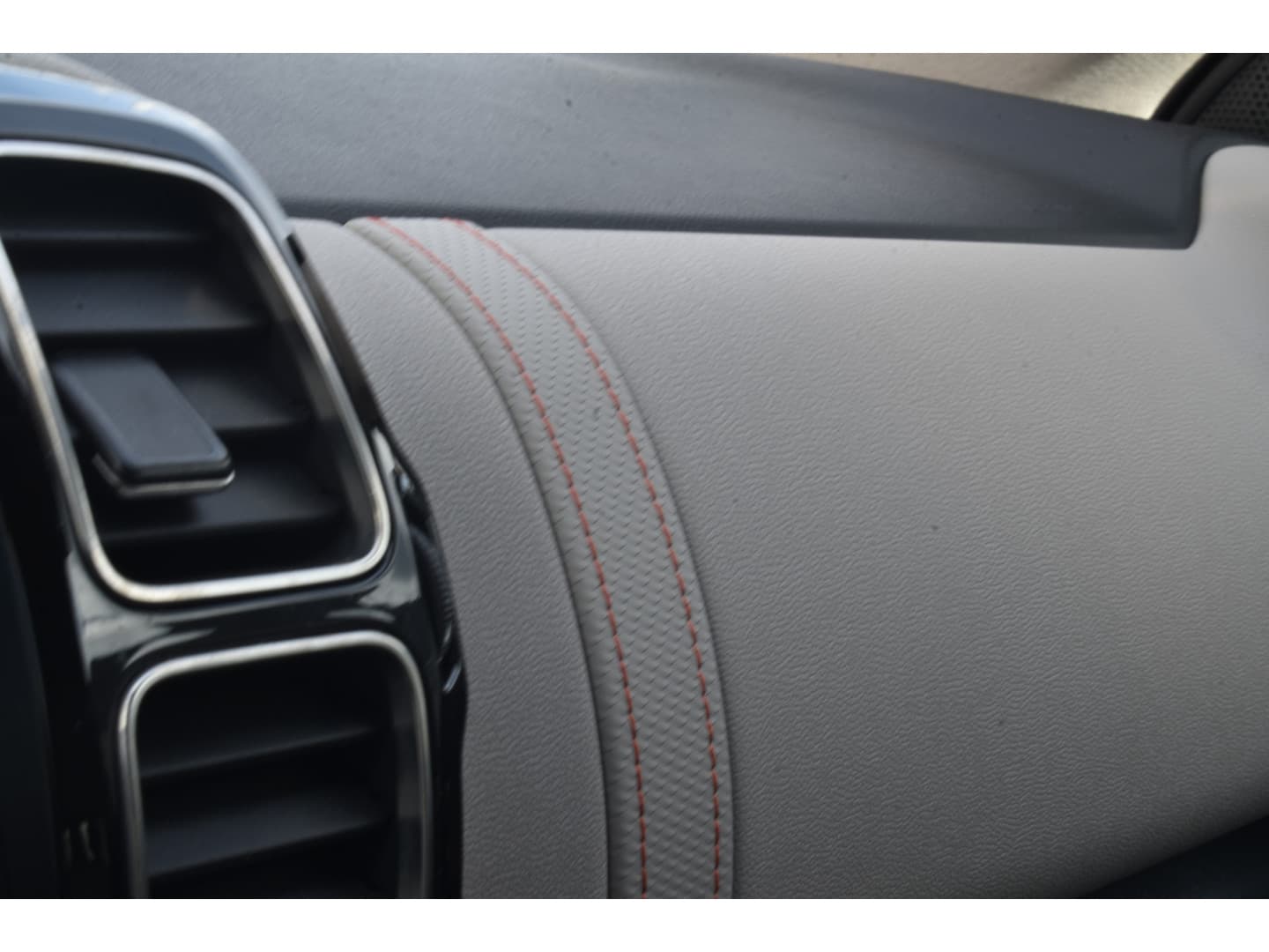 Citroën C5 Aircross Plug-in Hybrid 225 EAT8 Shine Navi thumbnail 21