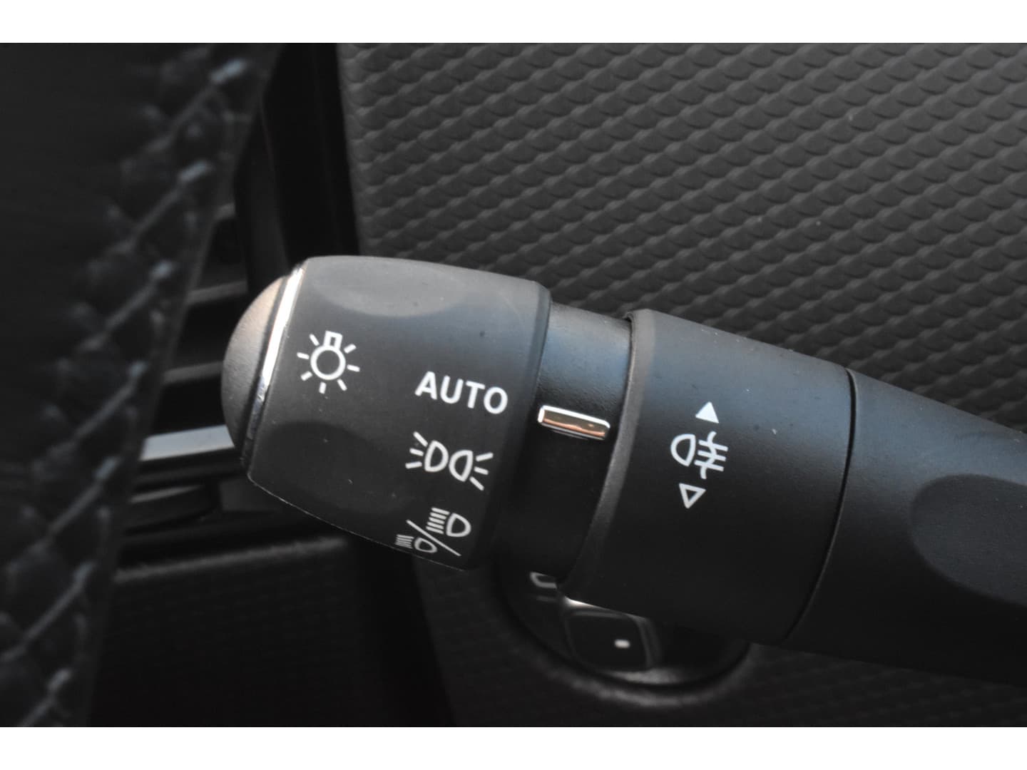 DS 4 PHEV 225 EAT8 Rivoli Automaat thumbnail 18