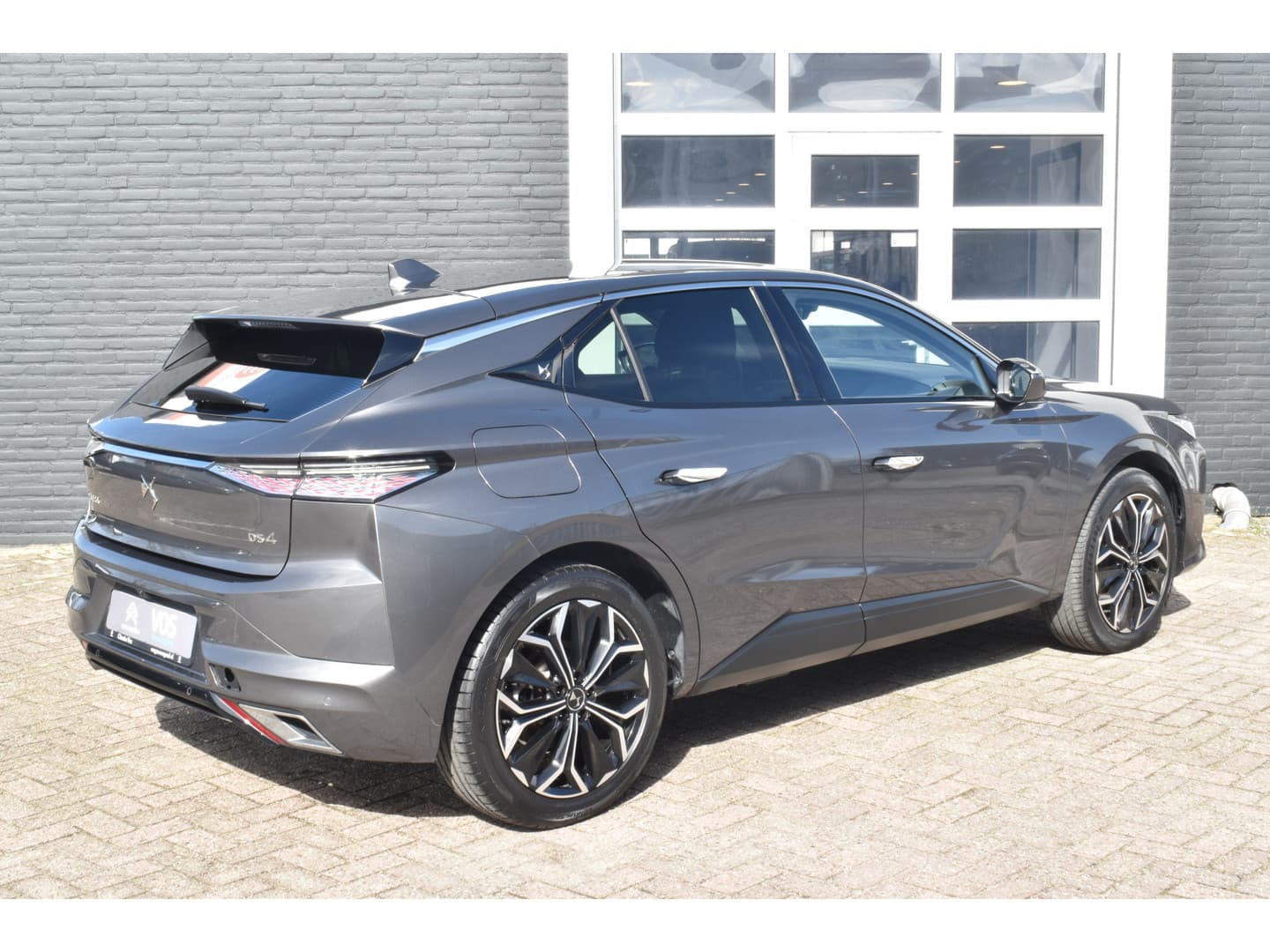 DS 4 PHEV 225 EAT8 Rivoli Automaat thumbnail 3