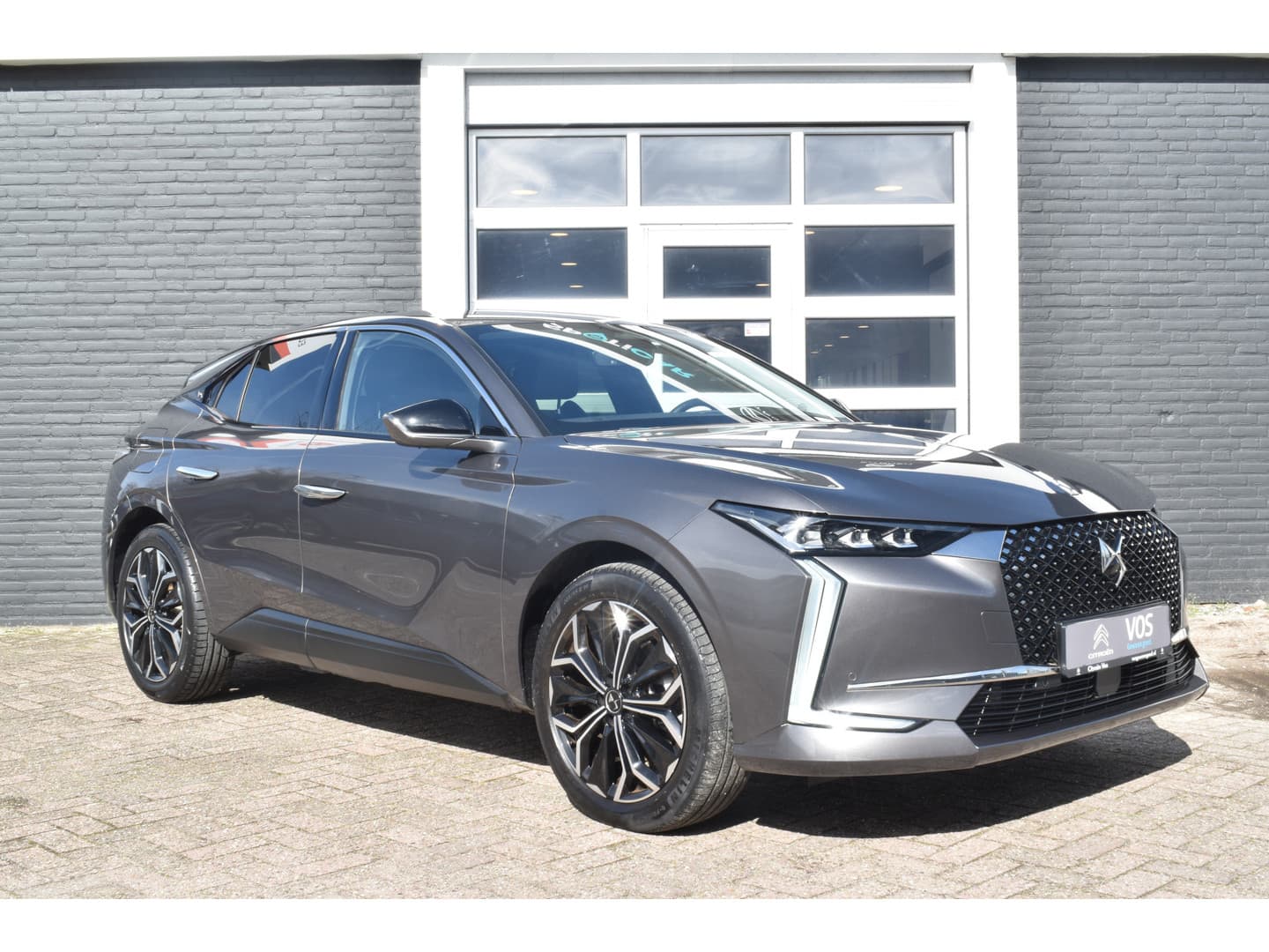 DS 4 PHEV 225 EAT8 Rivoli Automaat thumbnail 5