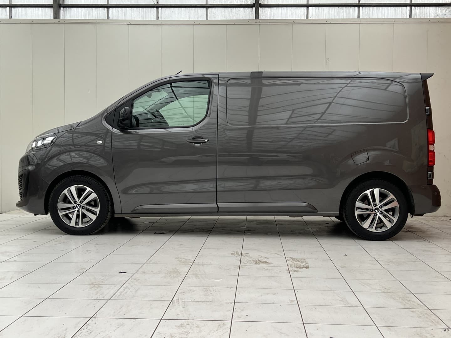 Citroën Jumpy BlueHDi 145 EAT8 Sport Edition thumbnail 17