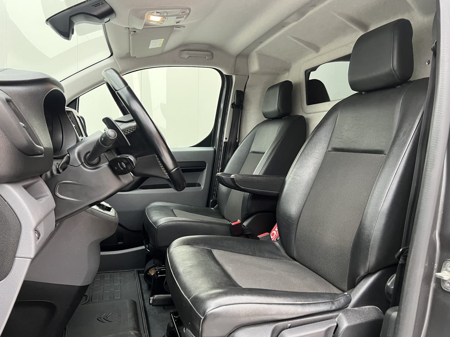 Citroën Jumpy BlueHDi 145 EAT8 Sport Edition thumbnail 7