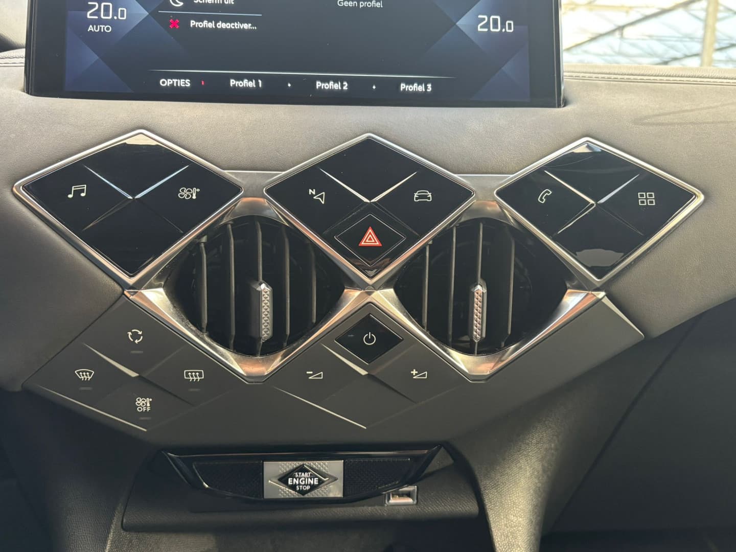 DS 3 Crossback PureTech 155 Rivoli thumbnail 14