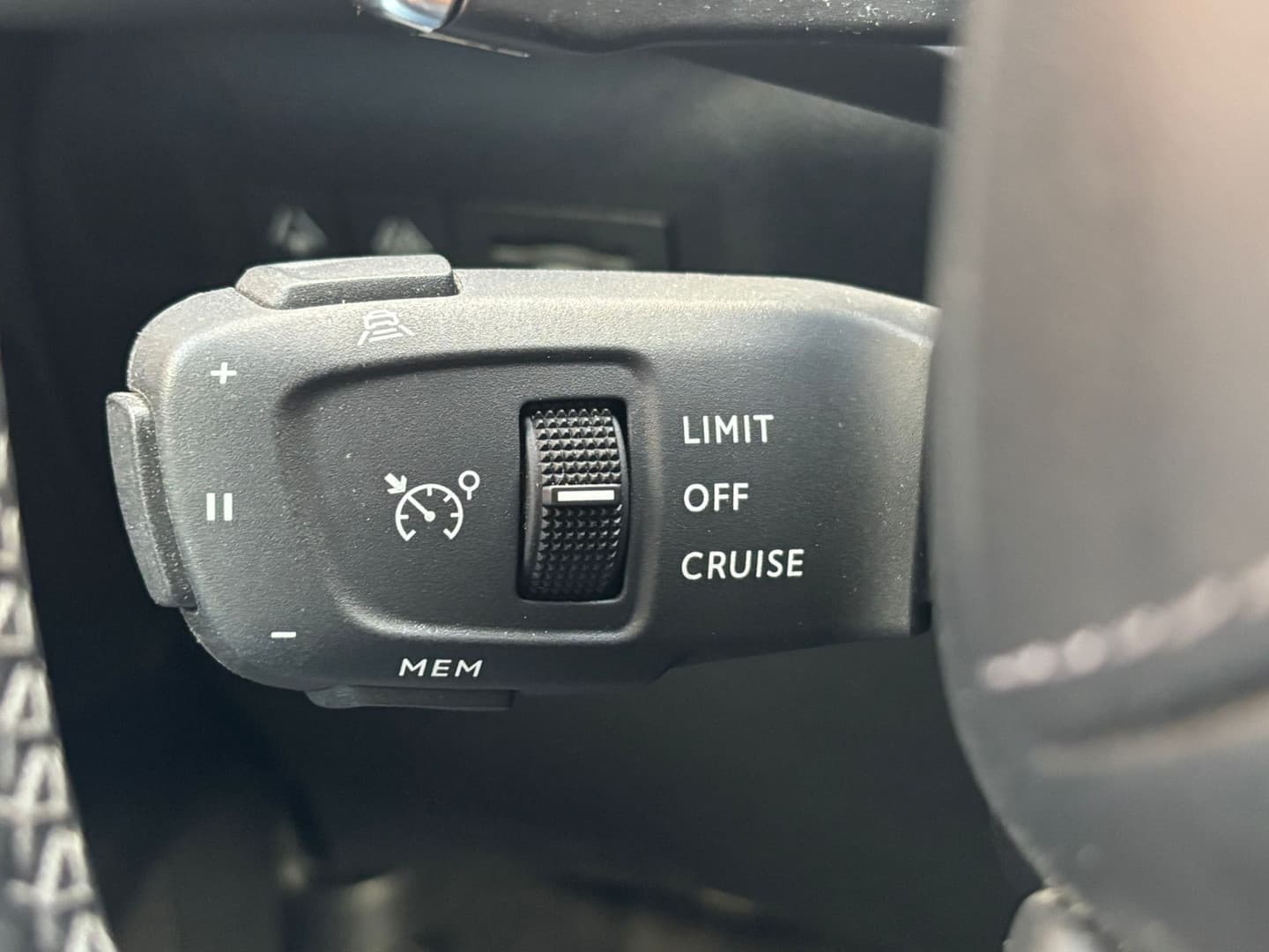 DS 3 Crossback PureTech 155 Rivoli thumbnail 8