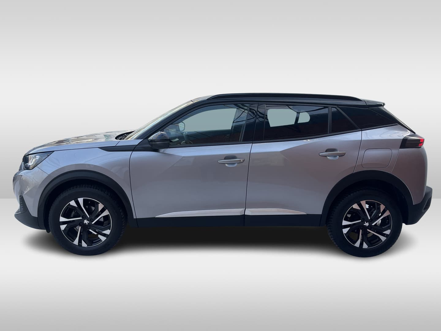 Peugeot 2008 PureTech 130 Allure thumbnail 5