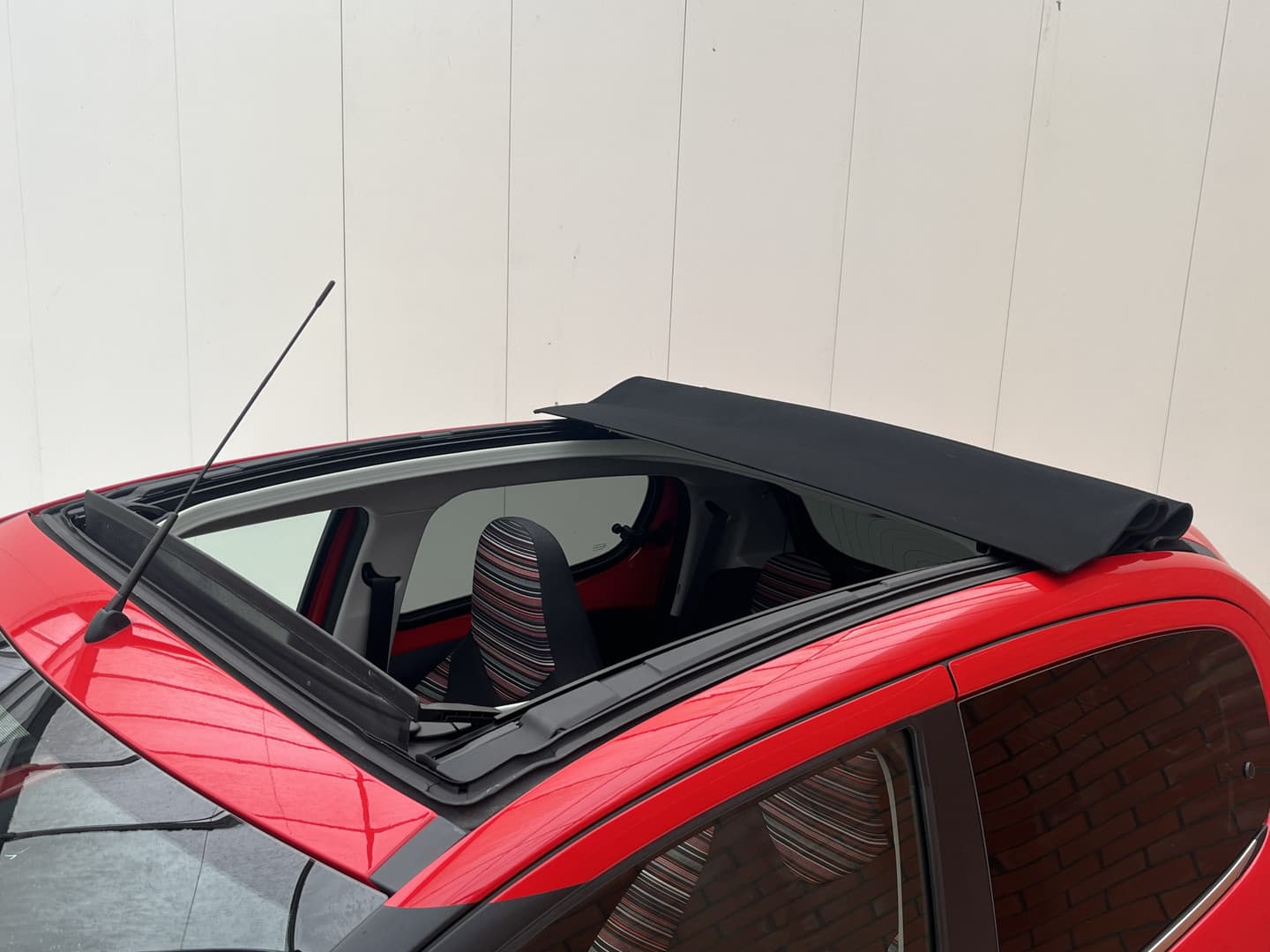 Citroën C1 VTi 73 Airscape Shine thumbnail 4