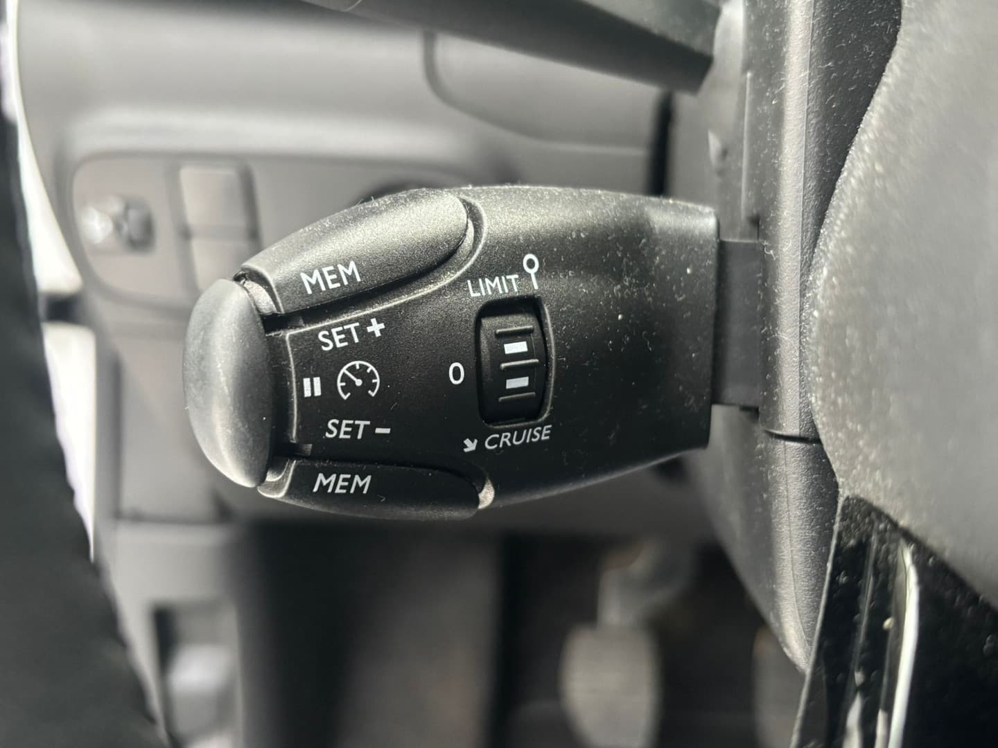 Citroën C3 PureTech 83 So Red thumbnail 7