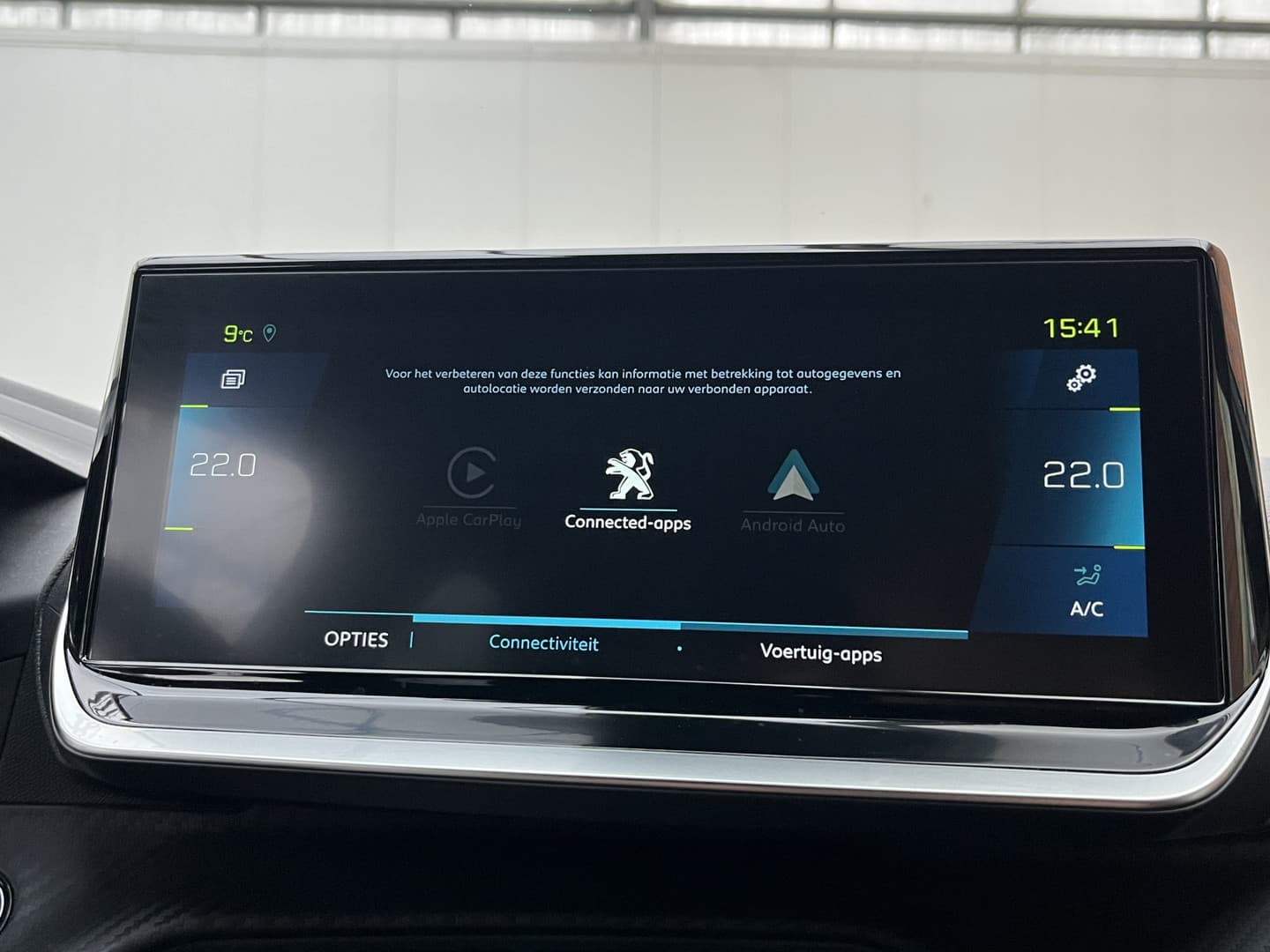 Peugeot E-208 EV GT Pack 50 kWh thumbnail 12