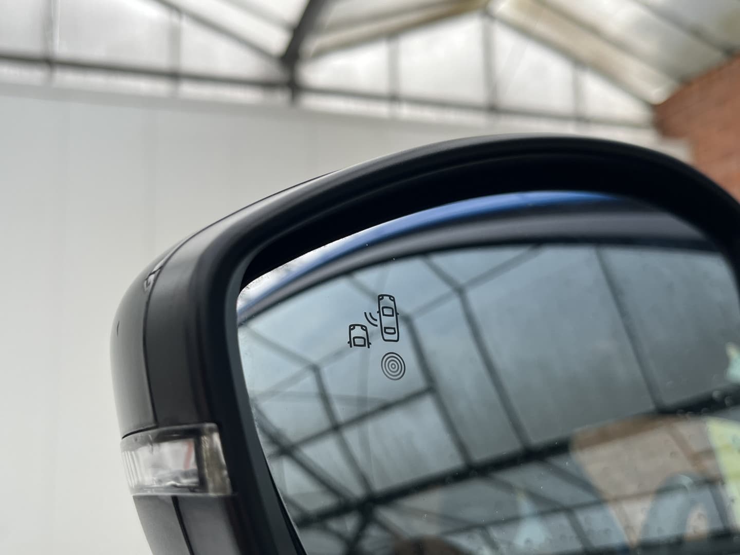 Peugeot E-208 EV GT Pack 50 kWh thumbnail 30