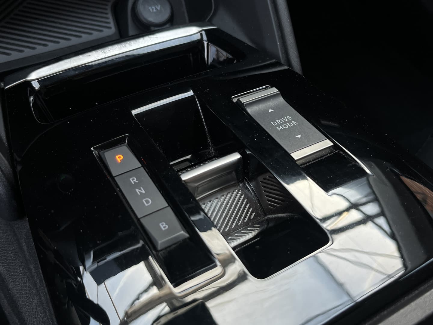 Citroën Ë-C4 So Black 50 kWh thumbnail 18