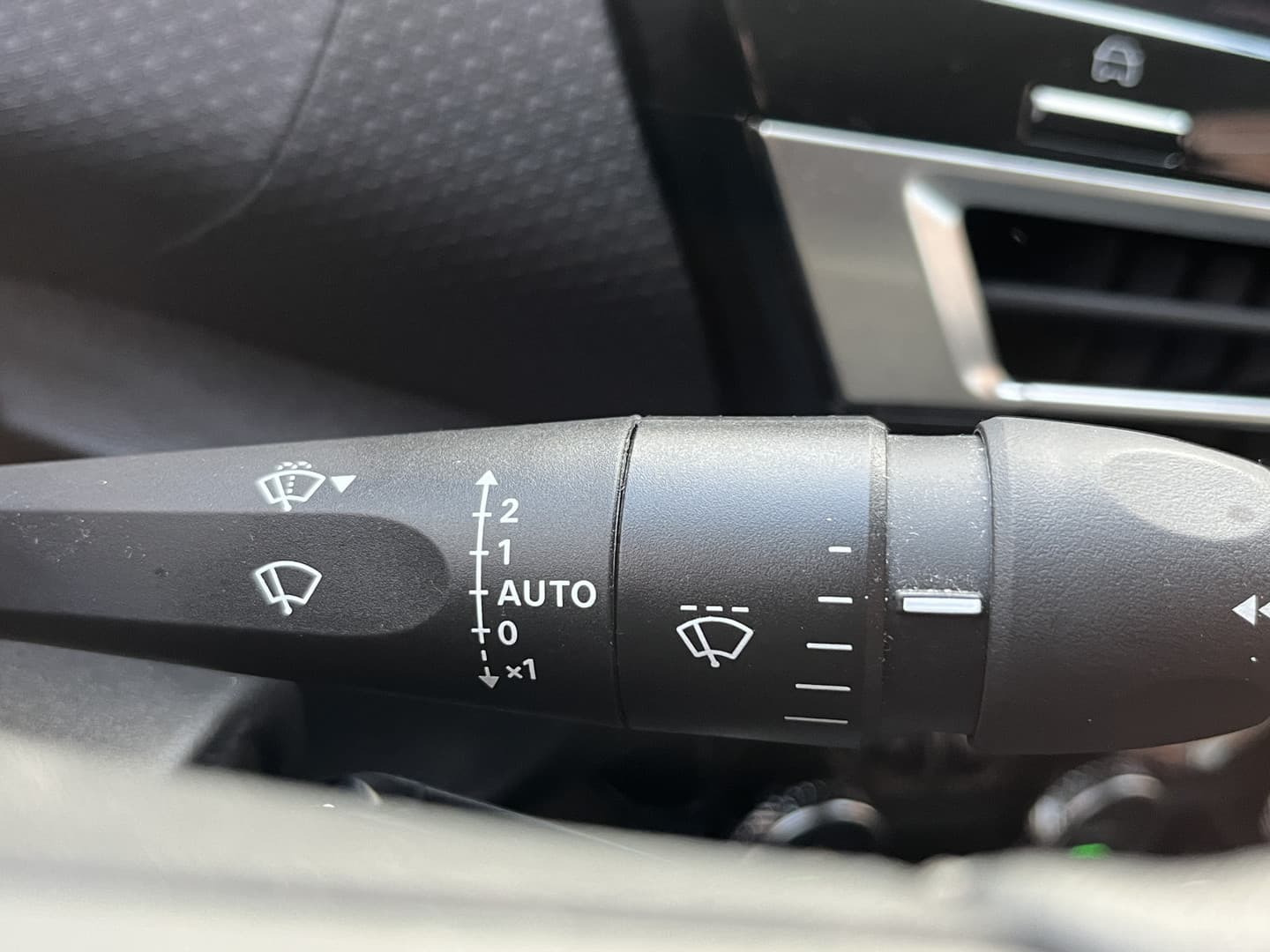 Citroën Ë-C4 So Black 50 kWh thumbnail 22