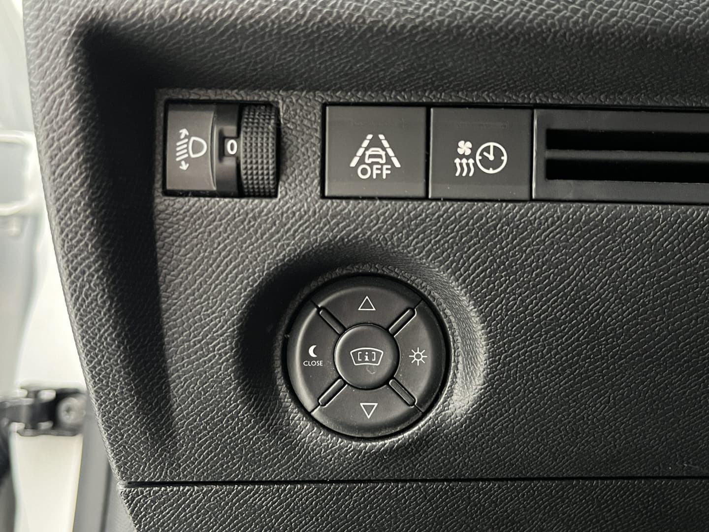 Citroën Ë-C4 Feel Edition 50 kWh thumbnail 23