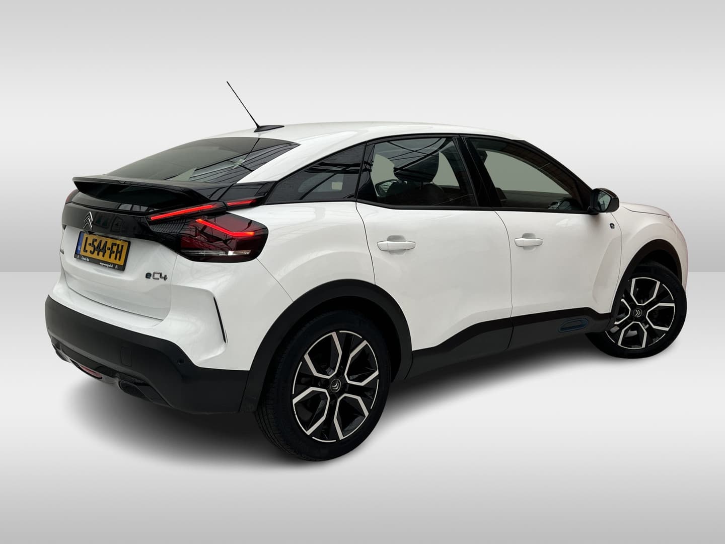 Citroën Ë-C4 Feel Edition 50 kWh thumbnail 2