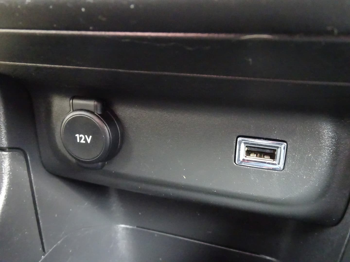 Citroën C3 PureTech S&S 83 Shine thumbnail 22