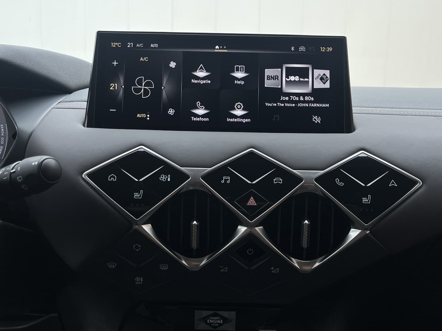 DS 3 E-Tense Antoine de saint Exupéry 54 kWh thumbnail 11