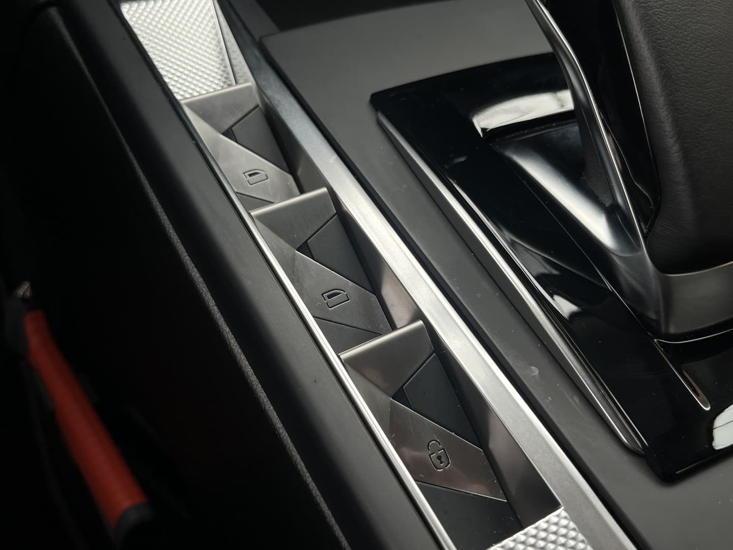 DS 3 E-Tense Antoine de saint Exupéry 54 kWh thumbnail 21