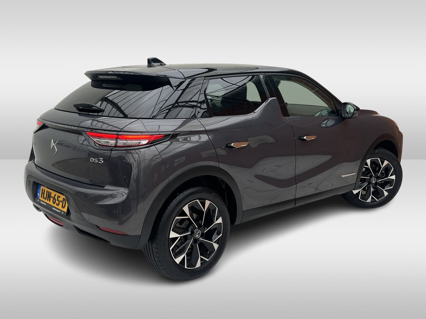 DS 3 E-Tense Antoine de saint Exupéry 54 kWh thumbnail 2