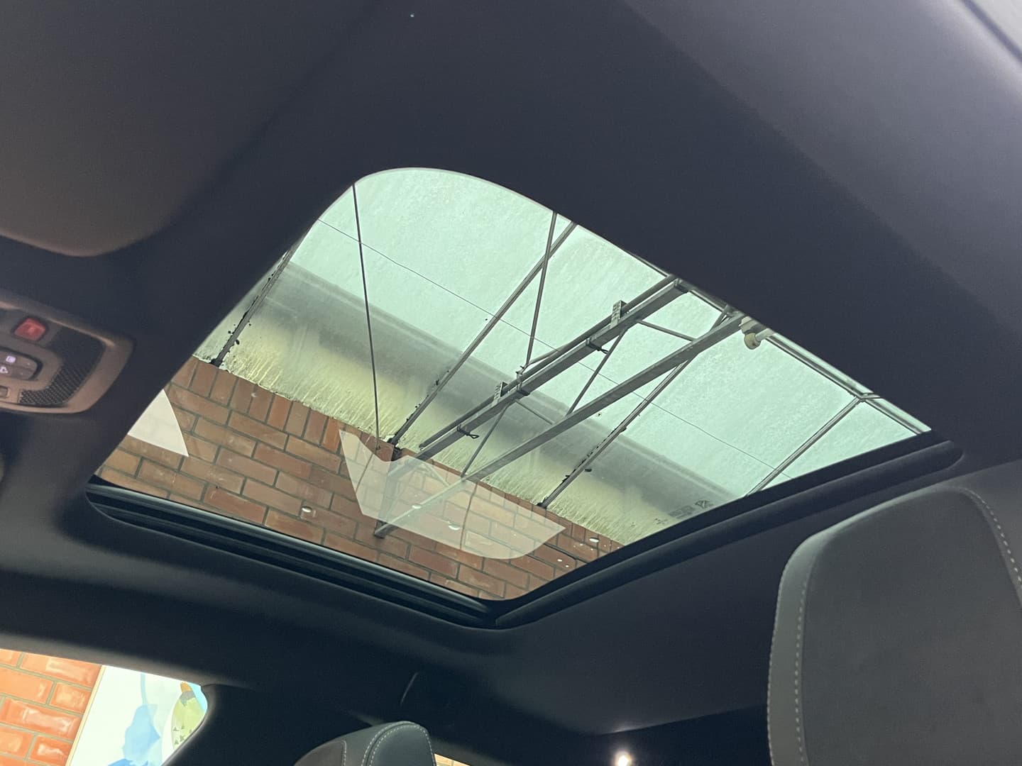 Peugeot 508 SW HYbrid 225 GT thumbnail 21