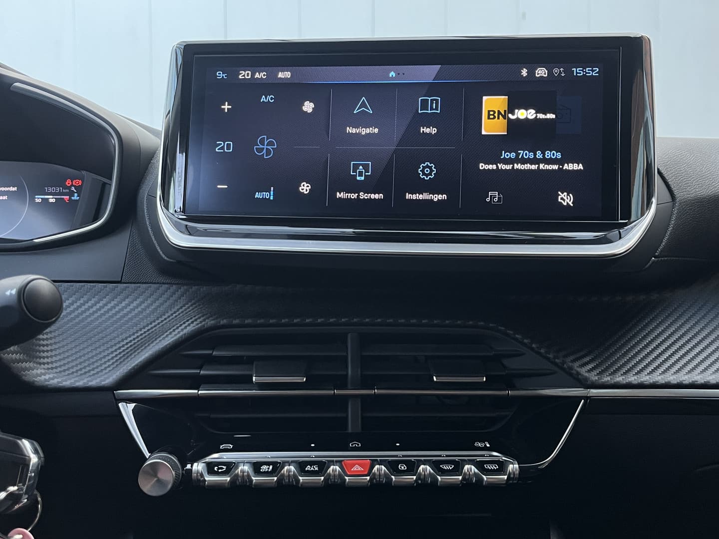 Peugeot 208 PureTech 100 Allure thumbnail 11