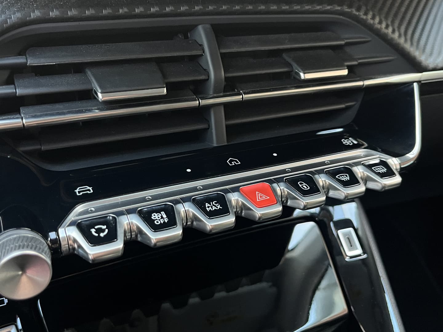 Peugeot 208 PureTech 100 Allure thumbnail 17