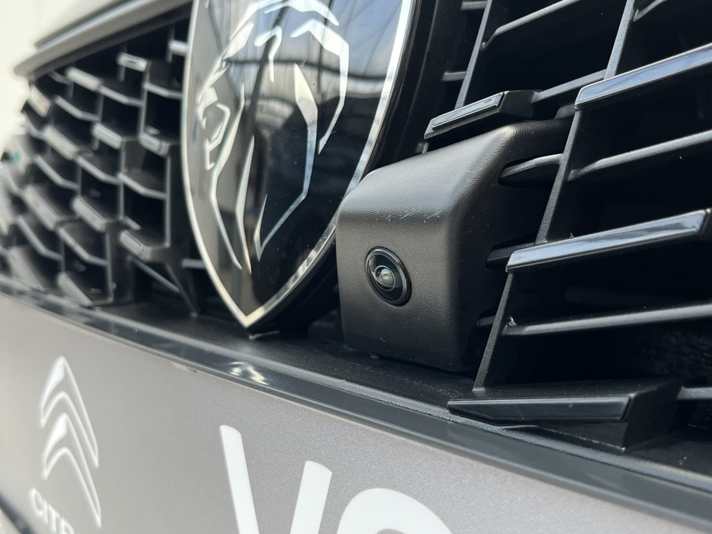 Peugeot 208 PureTech 100 Allure thumbnail 30