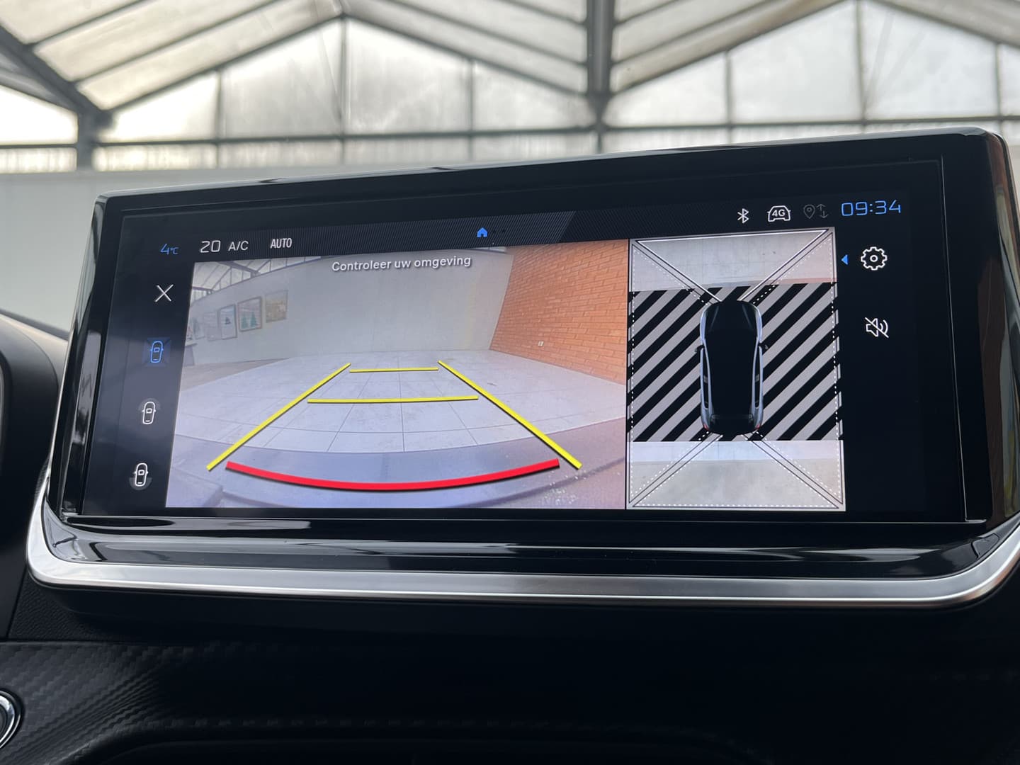 Peugeot 208 PureTech 100 Allure thumbnail 16