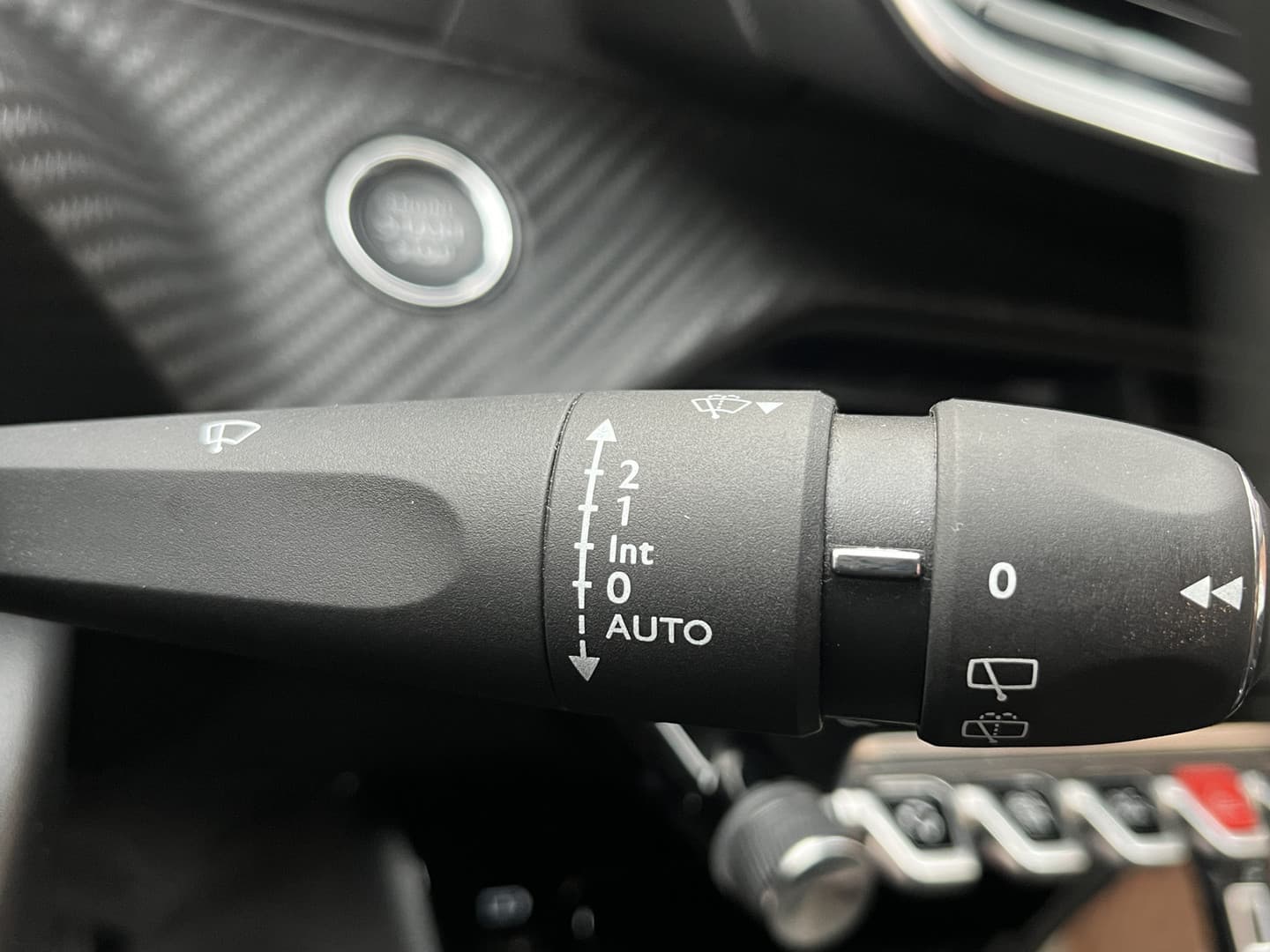 Peugeot 208 PureTech 100 Allure thumbnail 23