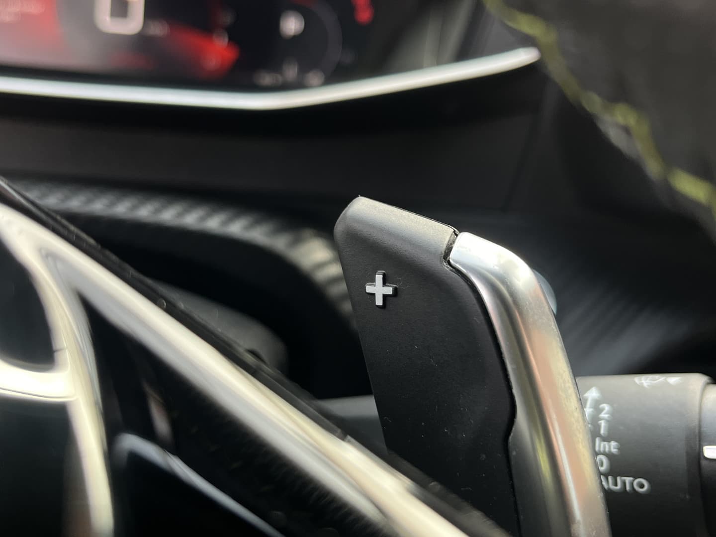 Peugeot 2008 PureTech 130 GT thumbnail 22